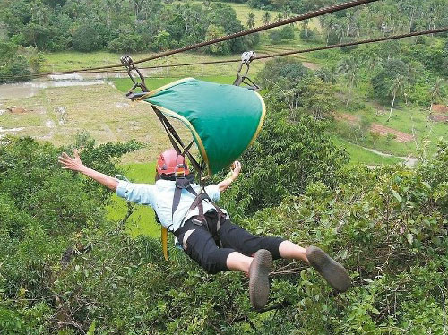 Zip Line空中飛人滑索