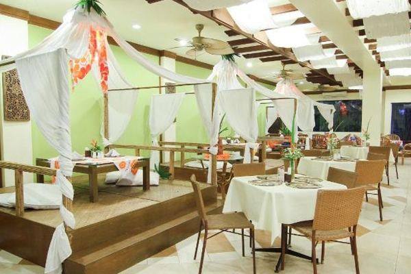 Tropics Boracay 卓比克渡假飯店